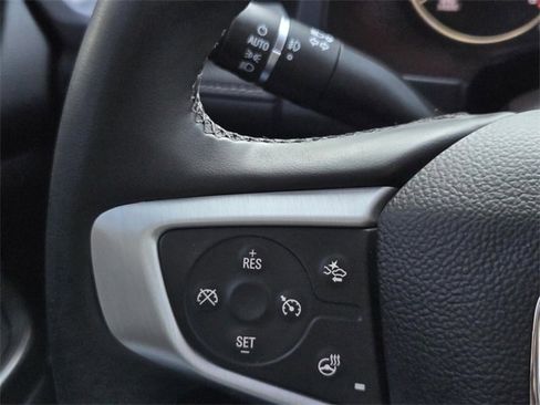 Used 2023 GMC Acadia SLT w/ Elevation Edition image 30