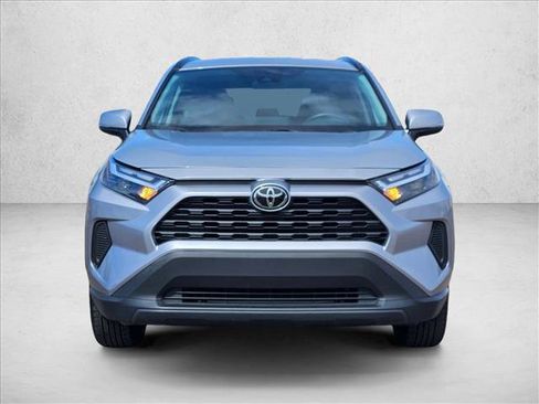 Used 2024 Toyota RAV4 XLE FWD image 2