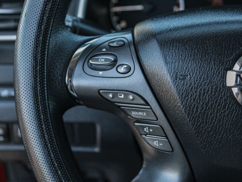 Used 2019 Nissan Murano S AWD/4WD image 12