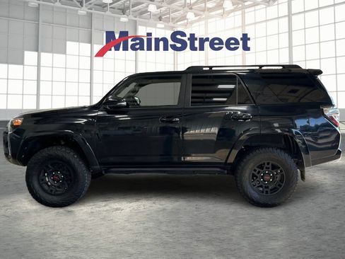 Used 2023 Toyota 4Runner TRD Off-Road Premium w/ Moonroof Package AWD/4WD image 2
