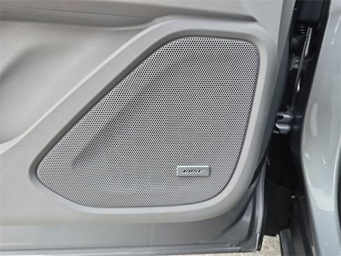 Certified 2023 GMC Terrain SLT w/ Infotainment Package II image 17