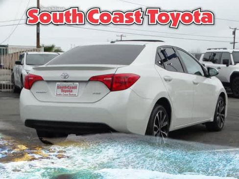 Used 2018 Toyota Corolla XSE image 13