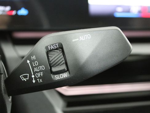 New 2026 BMW 530i xDrive w/ Premium Package image 28