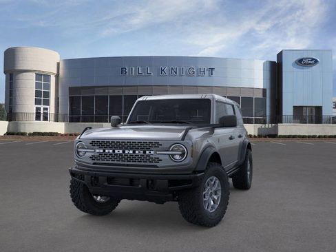 New 2025 Ford Bronco Badlands image 3