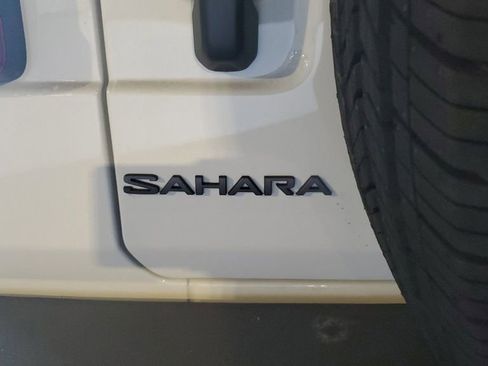 New 2025 Jeep Wrangler Sahara image 9