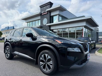 Used 2023 Nissan Rogue SV