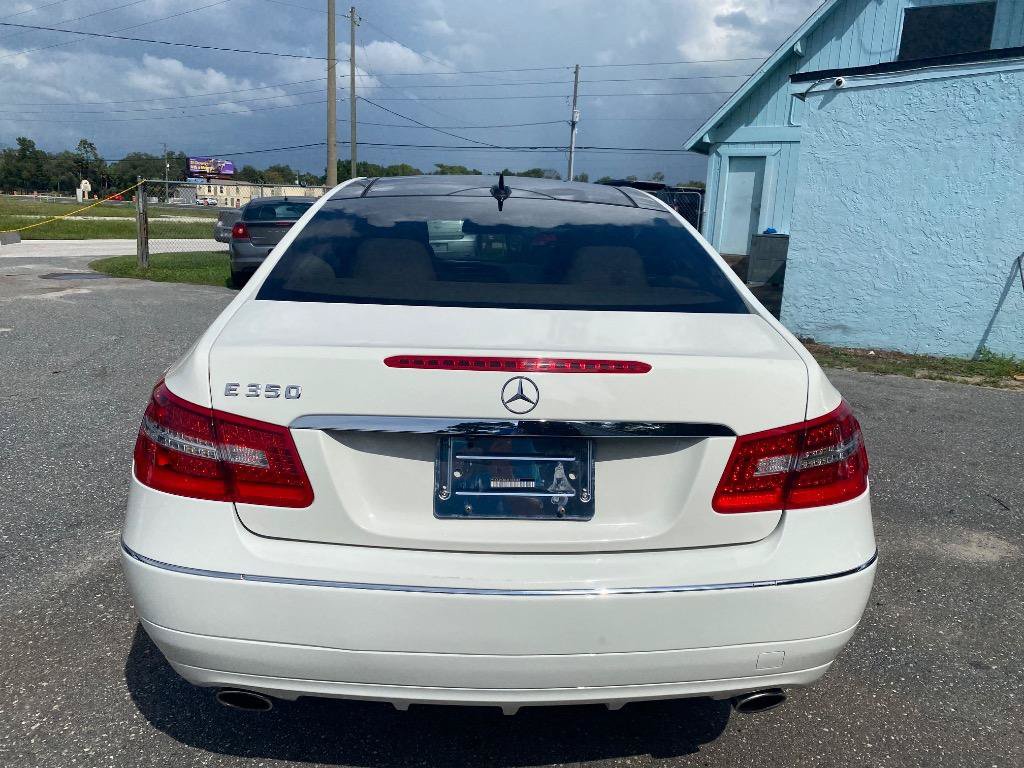 Used 2010 Mercedes-Benz E 350 Coupe image 8