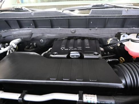 Used 2023 Chevrolet Silverado 1500 LT AWD/4WD image 28