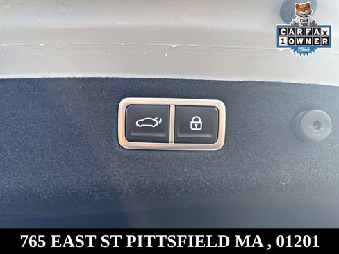 Used 2023 Genesis G70 3.3T w/ Sport Prestige Package image 13