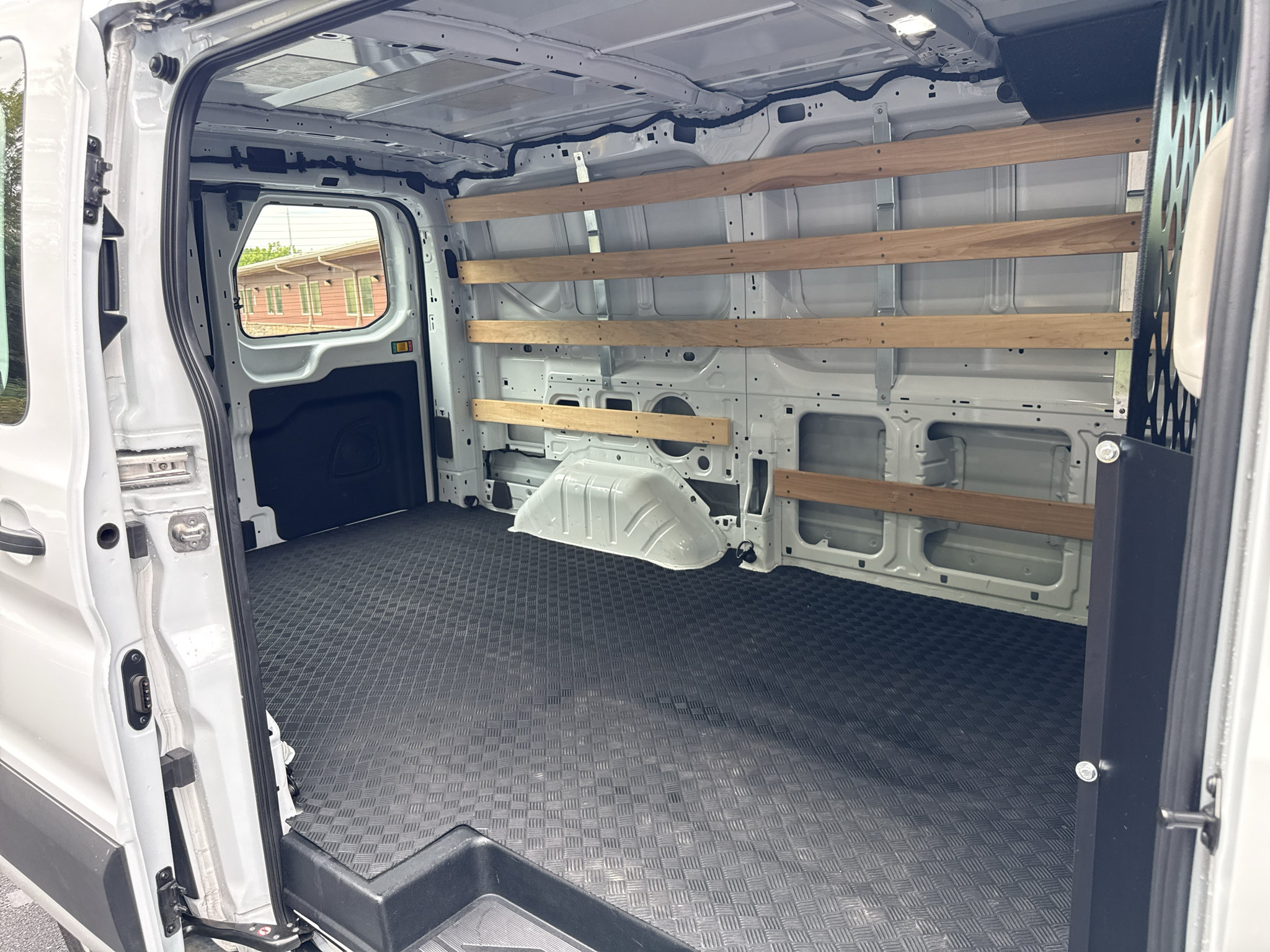 Used 2025 Ford Transit 250 Low Roof w/ Exterior Upgrade Package RWD image 22