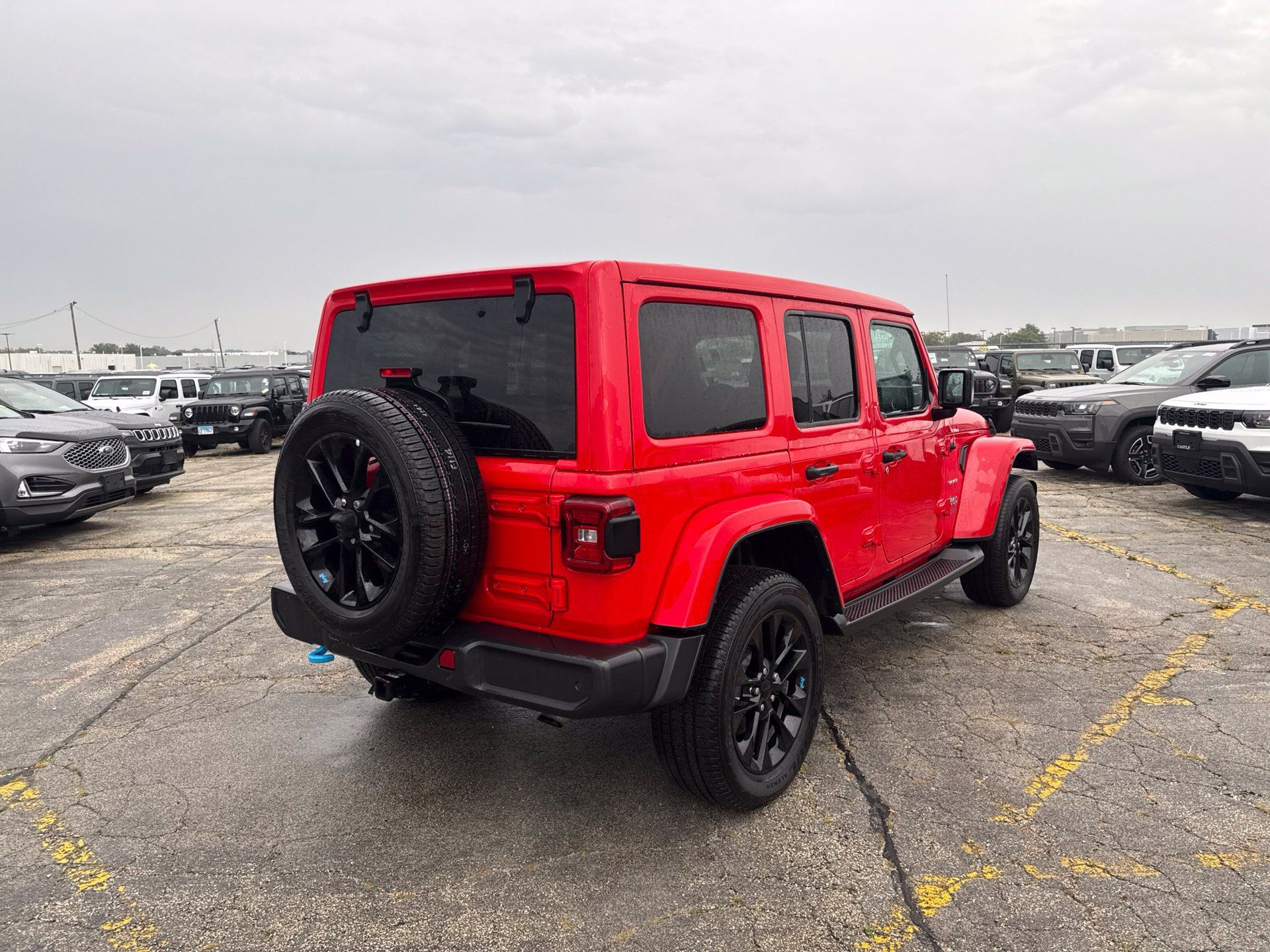 Used 2022 Jeep Wrangler Unlimited Sahara w/ Cold Weather Group AWD/4WD image 6