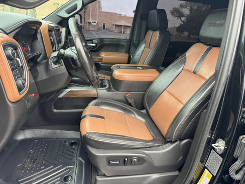 Used 2020 Chevrolet Silverado 3500 High Country image 13