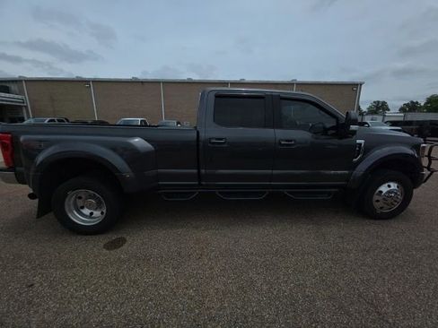 Used 2019 Ford F450 Lariat w/ Lariat Value Package AWD/4WD image 14