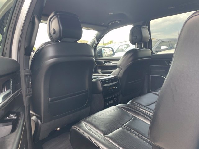 Used 2024 Jeep Wagoneer 2WD image 21