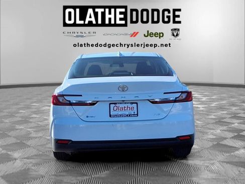 Used 2025 Toyota Camry LE image 25