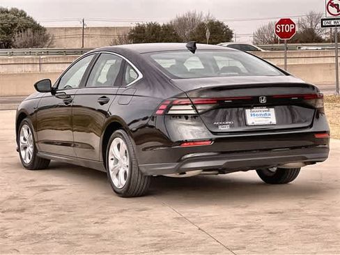 Certified 2025 Honda Accord LX image 5