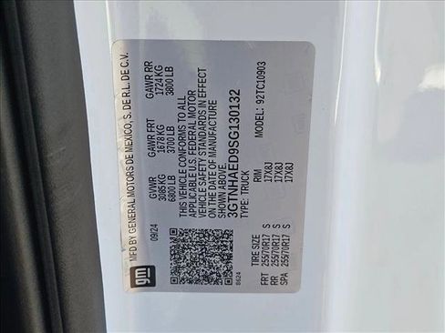 Used 2025 GMC Sierra 1500 Pro w/ Pro Value Package image 21