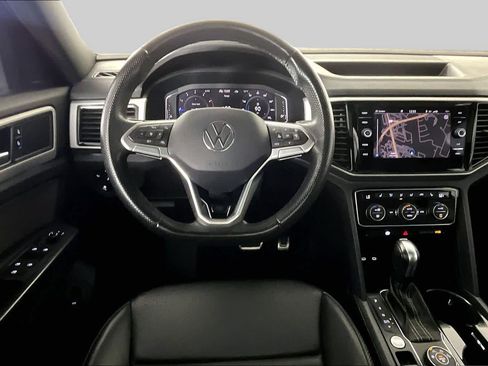 Used 2022 Volkswagen Atlas Cross Sport SEL R-Line AWD/4WD image 6