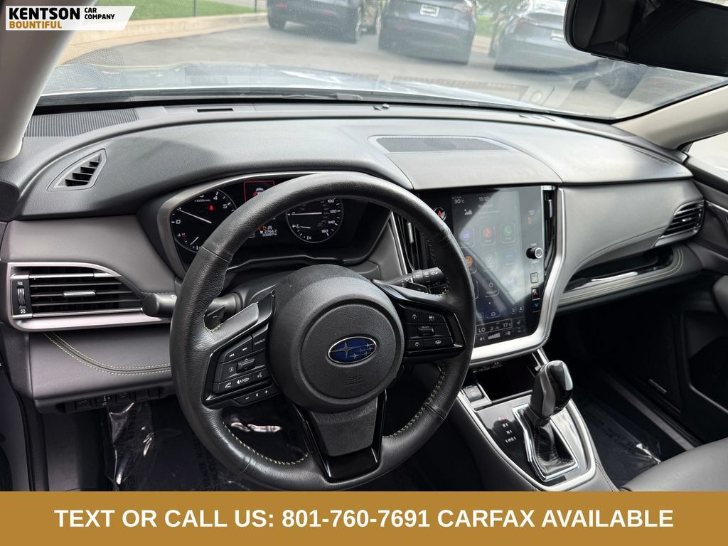 Used 2025 Subaru Outback Onyx Edition AWD/4WD image 23