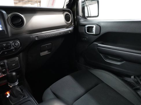 Used 2021 Jeep Wrangler Unlimited Sport AWD/4WD image 13
