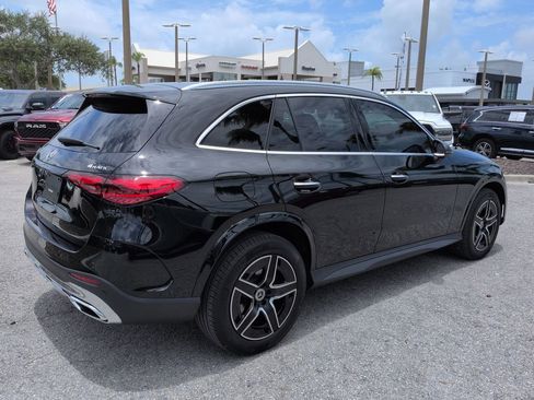 Used 2025 Mercedes-Benz GLC 300 4MATIC image 5
