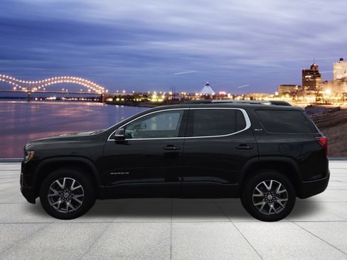 Used 2023 GMC Acadia SLT image 2