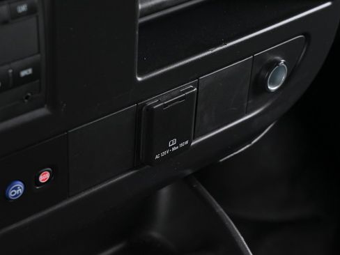 Used 2024 GMC Savana 2500 Work Van w/ Driver Convenience Package image 25