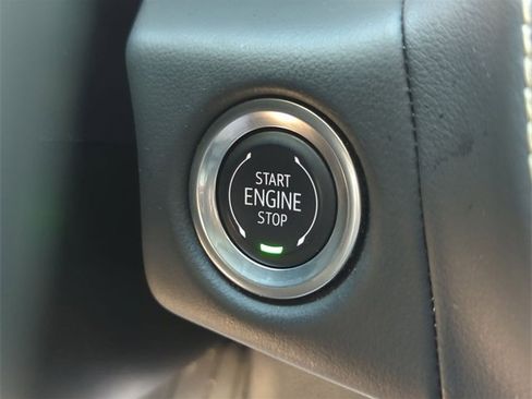 Certified 2024 GMC Yukon SLT image 16