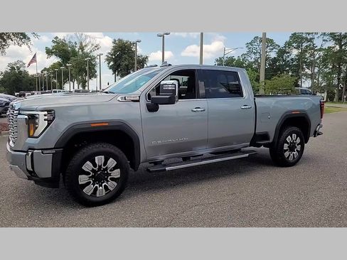 Certified 2024 GMC Sierra 2500 Denali w/ Denali Reserve Package image 17