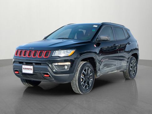 Used 2020 Jeep Compass Trailhawk image 3