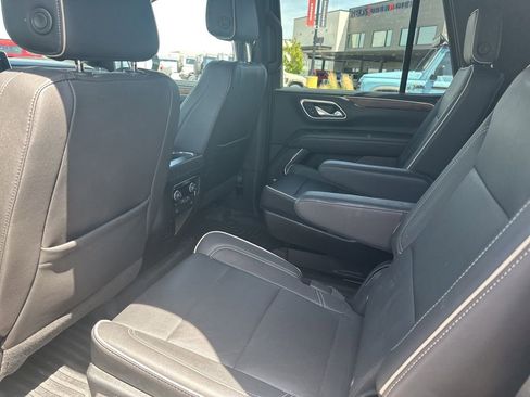 Used 2023 Chevrolet Tahoe Premier AWD/4WD image 11