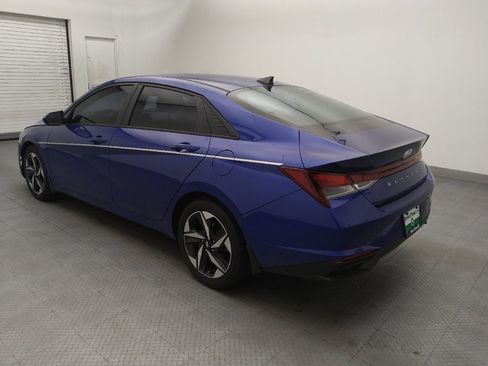 Used 2023 Hyundai Elantra SEL w/ Convenience Package FWD image 3
