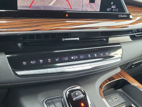 Used 2021 Cadillac Escalade Premium Luxury w/ Driver Assist Tech Package image 30