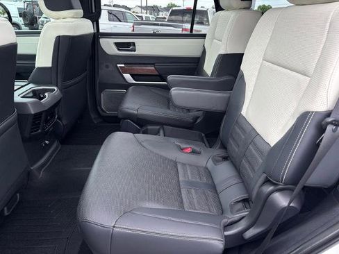 Used 2025 Toyota Sequoia Capstone AWD/4WD image 21