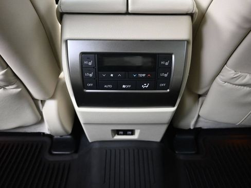 Used 2022 Lexus GX 460 Premium AWD/4WD image 28