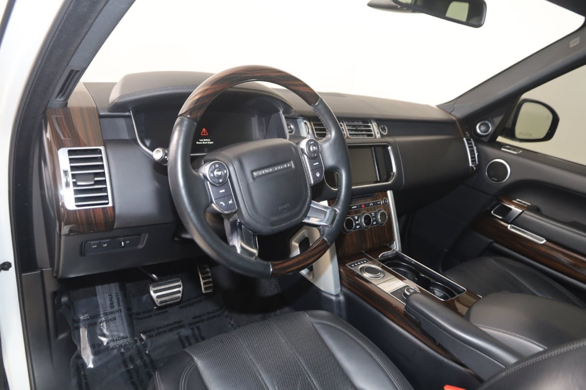 Used 2016 Land Rover Range Rover Supercharged AWD/4WD image 25