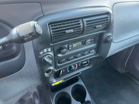 Used 2001 Ford Ranger 4x4 Regular Cab image 18