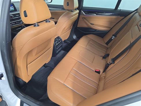 Used 2017 BMW 530i image 34