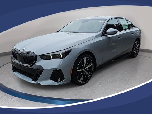 New 2027 BMW 530i xDrive AWD/4WD image 1