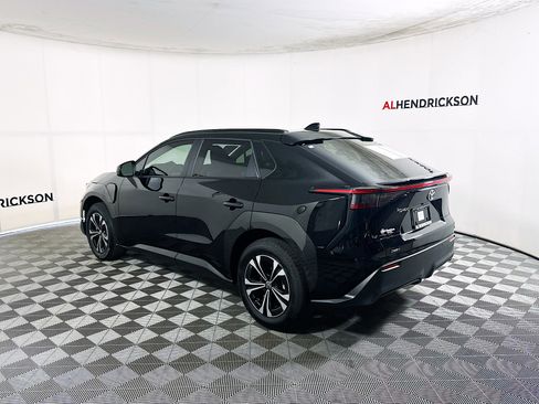 Used 2024 Toyota bZ4X XLE image 5