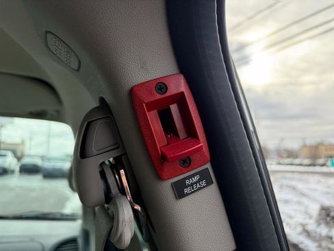 Used 2015 Dodge Grand Caravan SE w/ Quick Order Package 29E SE image 37