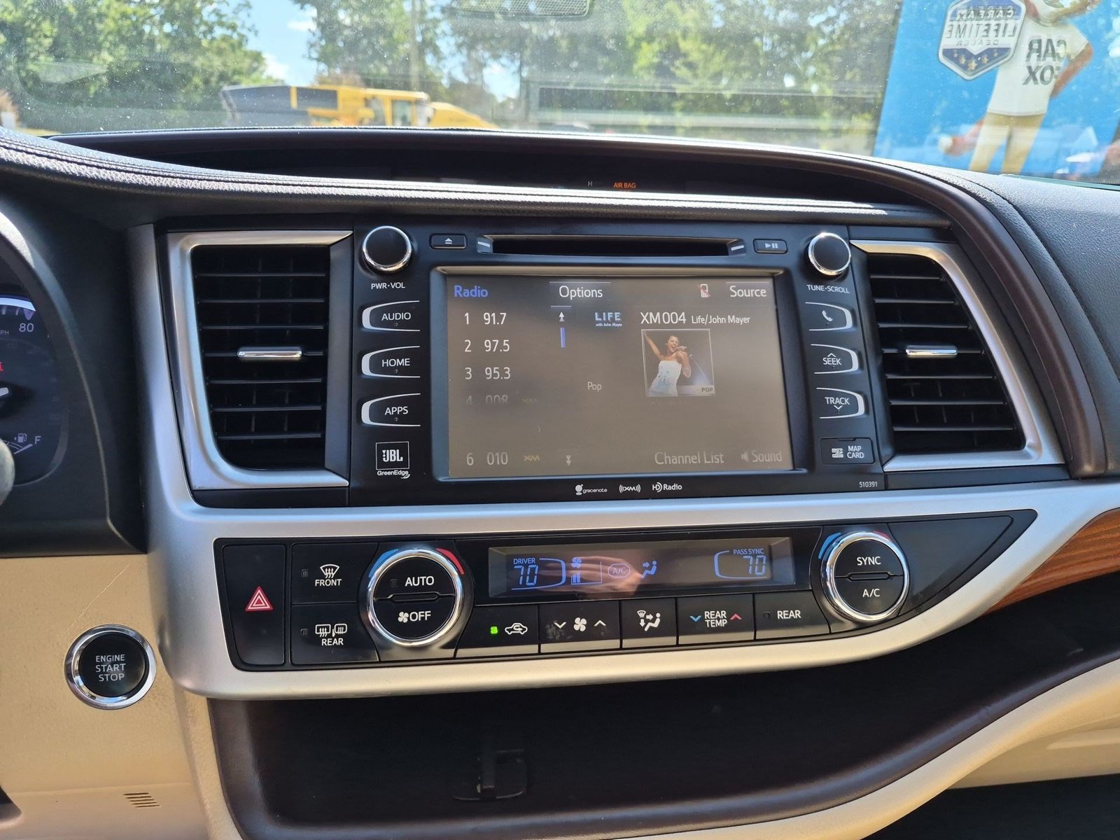 Used 2019 Toyota Highlander Limited Platinum AWD/4WD image 13