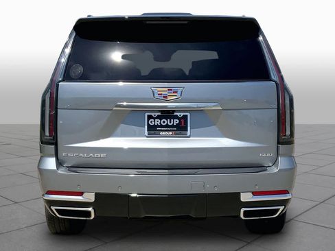 Used 2025 Cadillac Escalade Premium Luxury Platinum w/ LPO, Floor Liner Package AWD/4WD image 4
