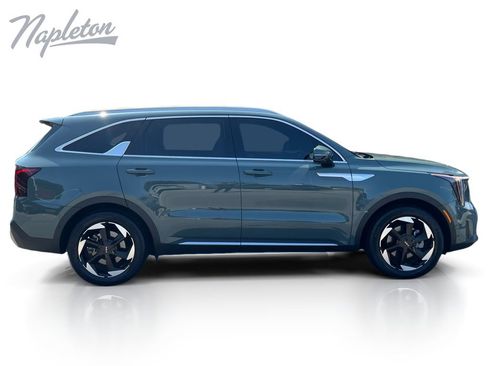 Used 2025 Kia Sorento SX Prestige AWD/4WD image 9