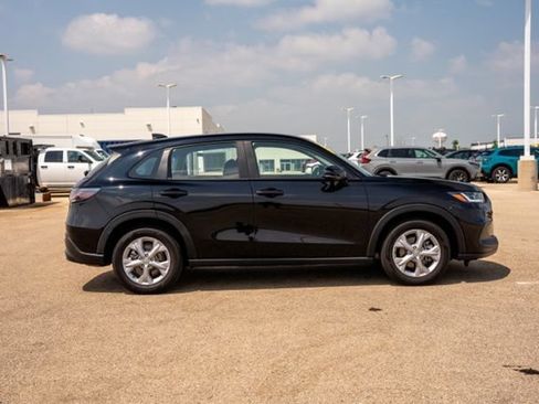 Used 2024 Honda HR-V LX image 8