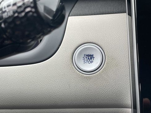 Certified 2024 Hyundai Tucson Limited image 17