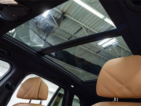 New 2026 BMW X5 xDrive50e image 16