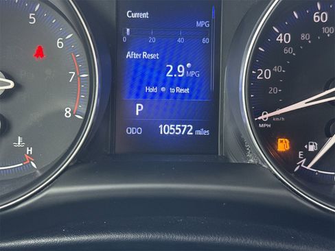 Used 2018 Toyota C-HR XLE image 22