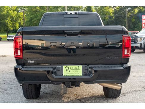 Used 2025 RAM 2500 Laramie AWD/4WD image 7