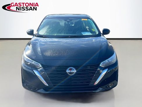 Used 2024 Nissan Sentra SV image 2